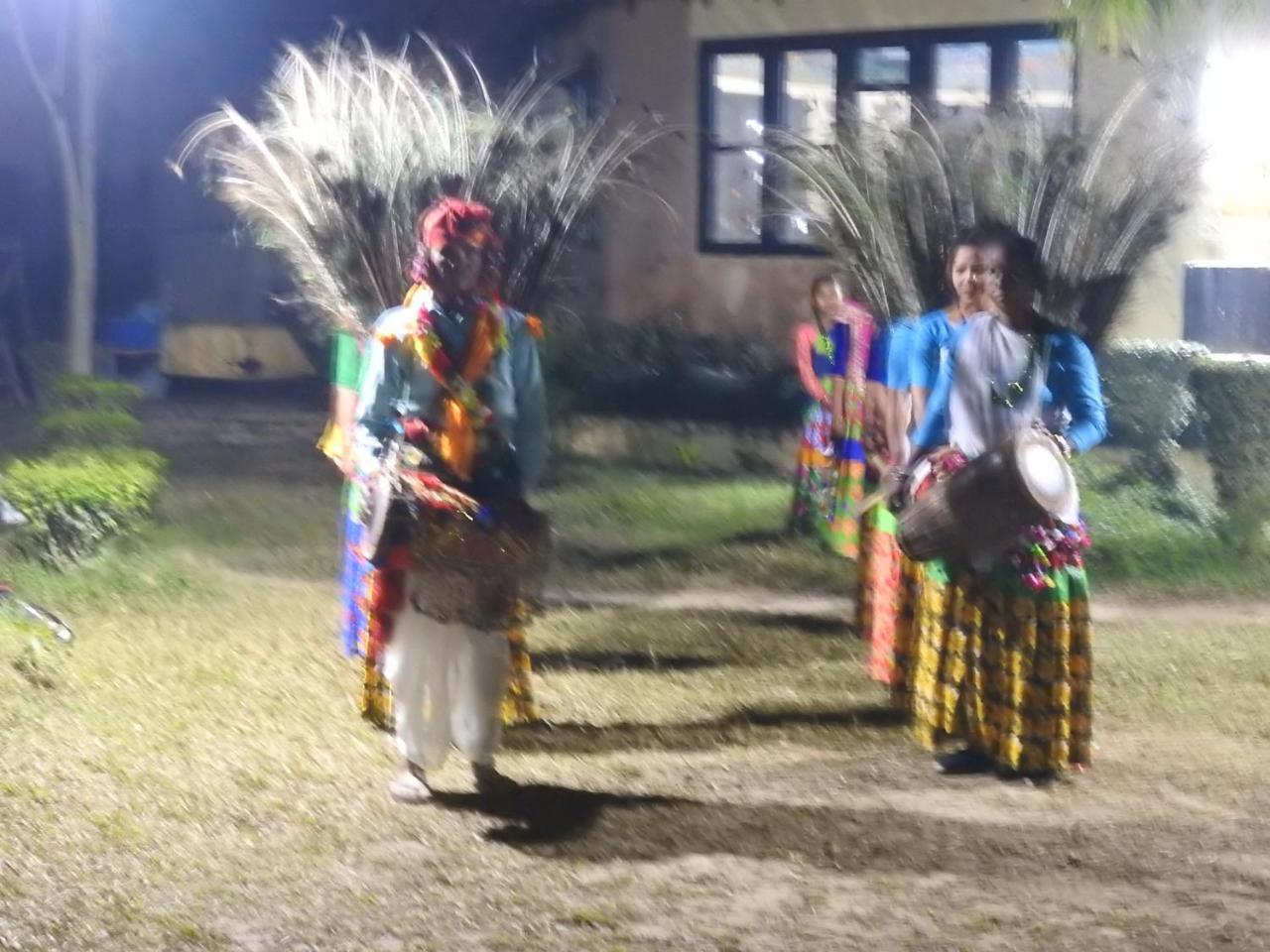 Bardiya Rhino Lodge Bardia Pvt Ltd מראה חיצוני תמונה