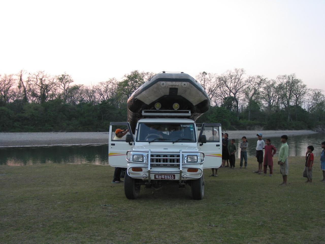 Bardiya Rhino Lodge Bardia Pvt Ltd מראה חיצוני תמונה