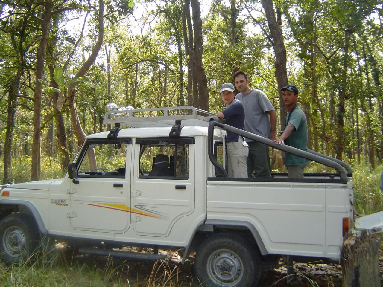 Bardiya Rhino Lodge Bardia Pvt Ltd מראה חיצוני תמונה