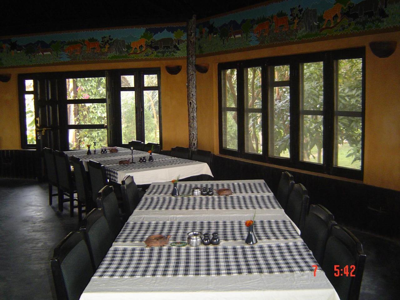 Bardiya Rhino Lodge Bardia Pvt Ltd מראה חיצוני תמונה