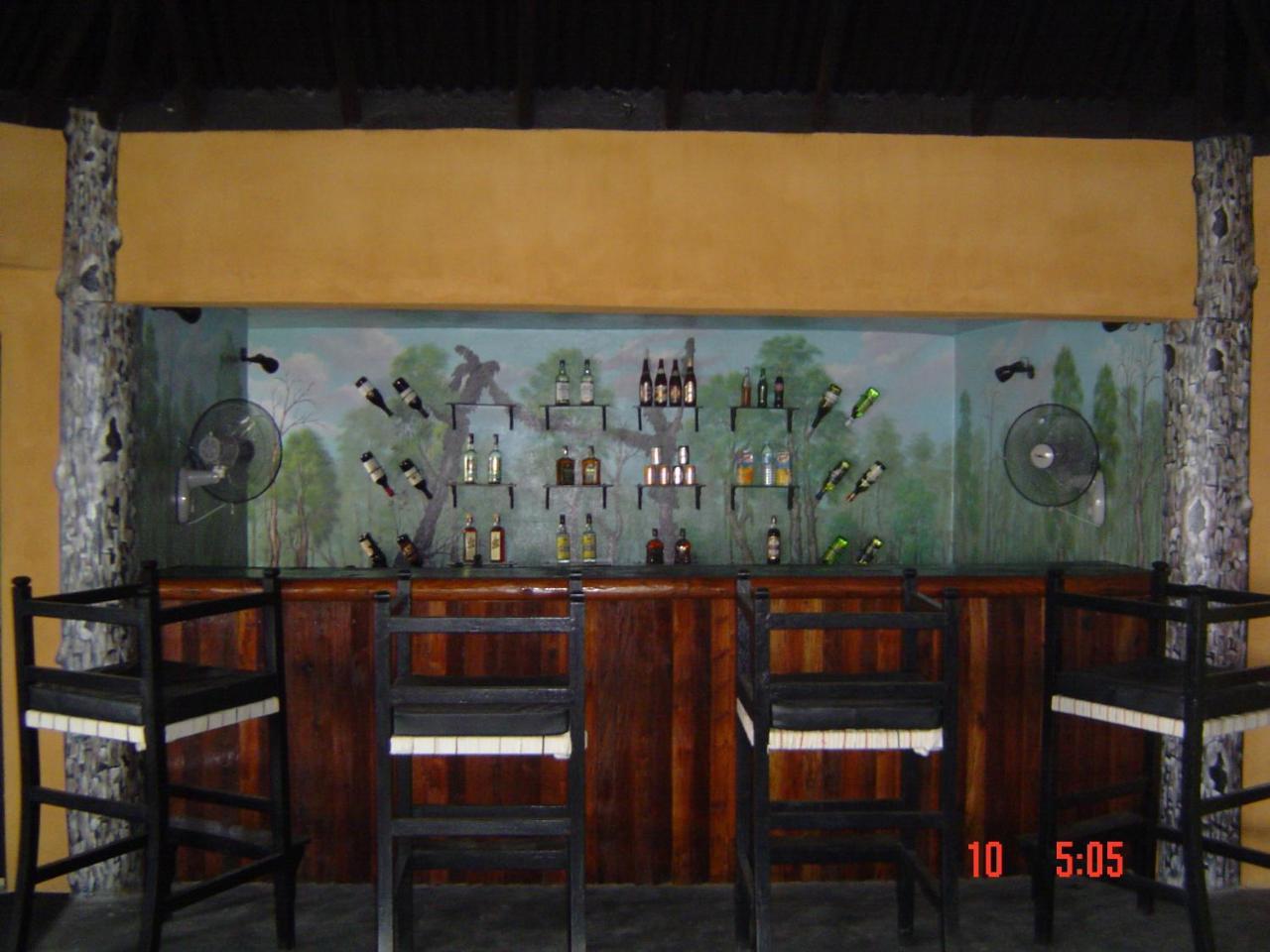 Bardiya Rhino Lodge Bardia Pvt Ltd מראה חיצוני תמונה
