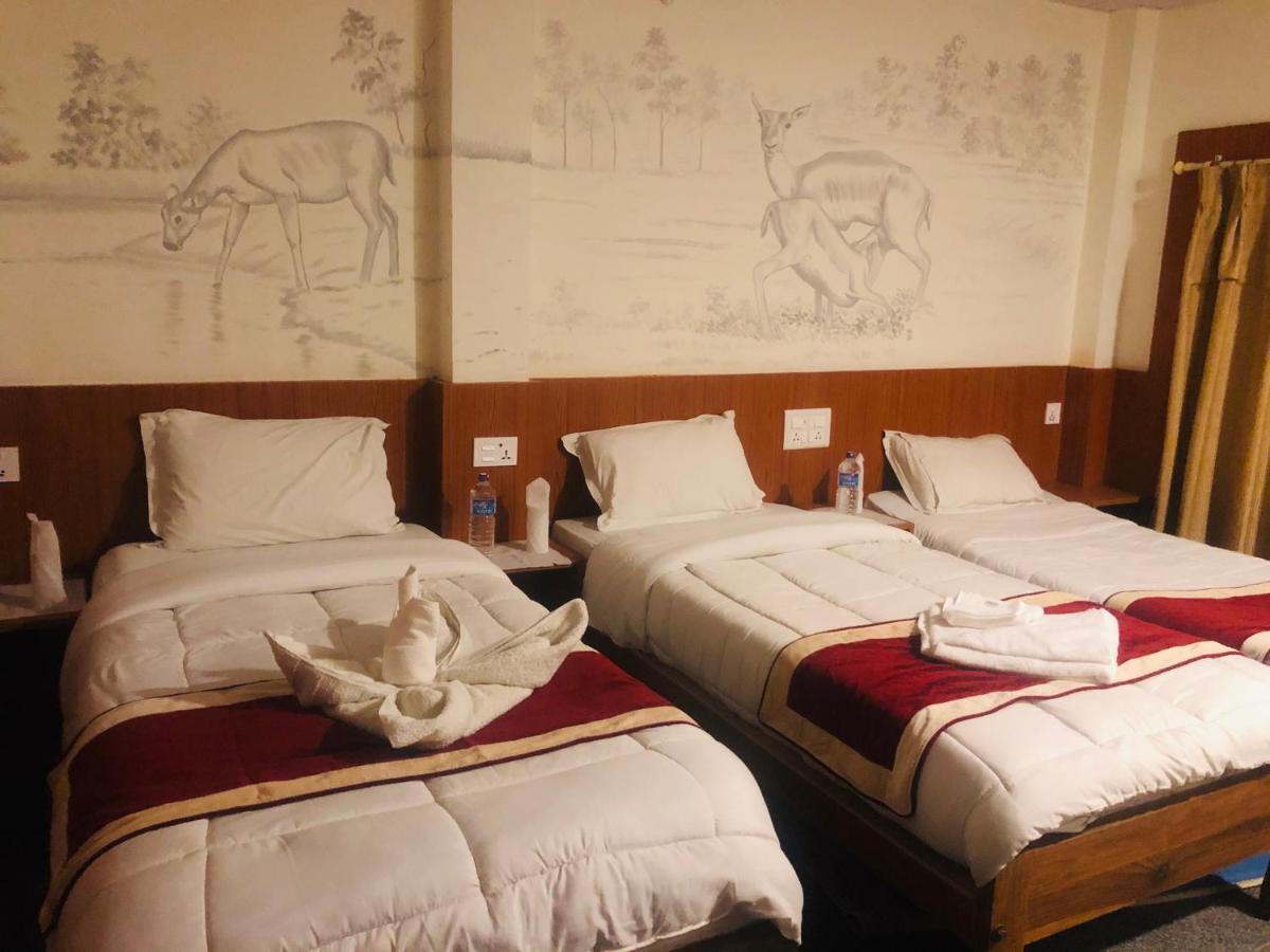 Bardiya Rhino Lodge Bardia Pvt Ltd מראה חיצוני תמונה