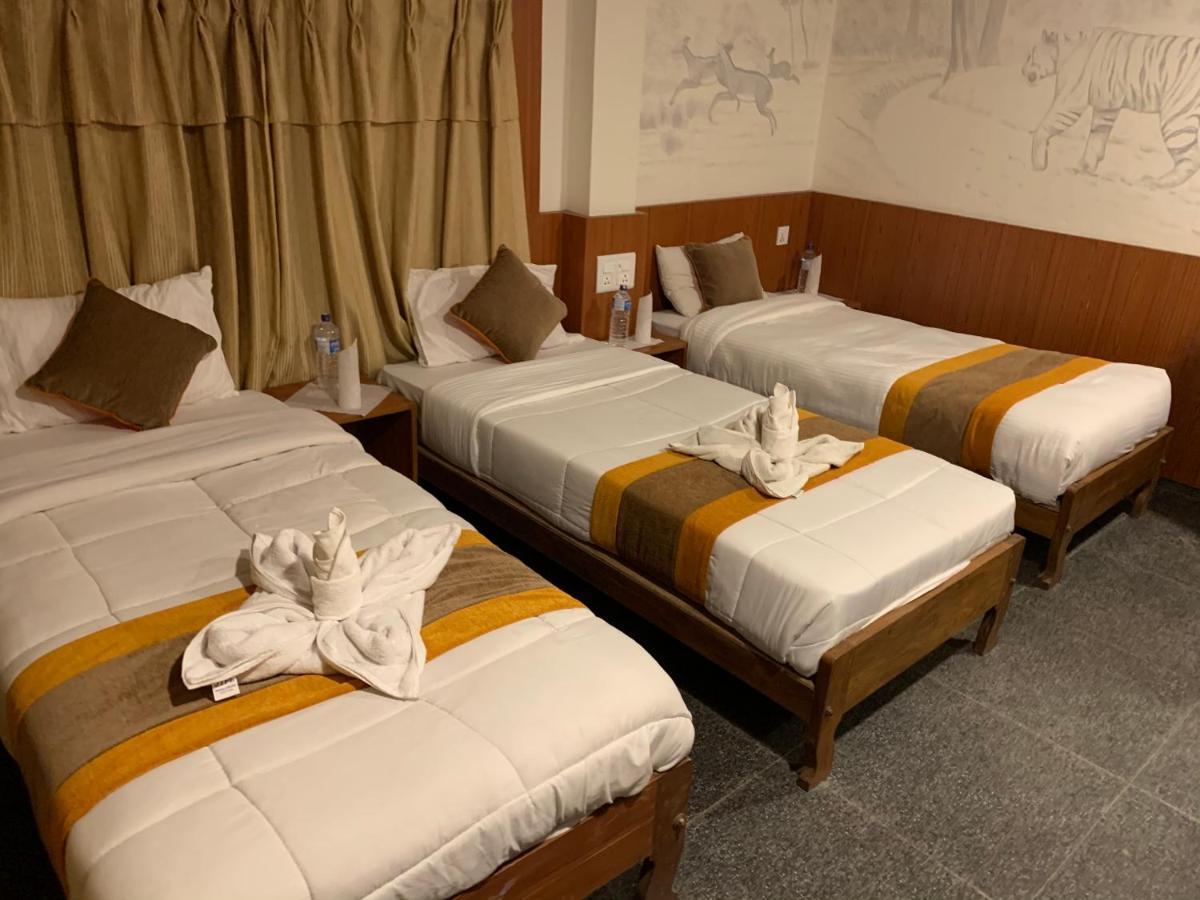 Bardiya Rhino Lodge Bardia Pvt Ltd מראה חיצוני תמונה